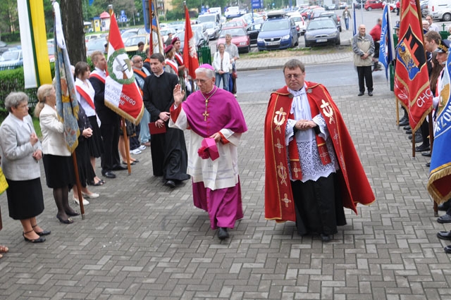 Arcybiskup odprawił mszę za Chorzów