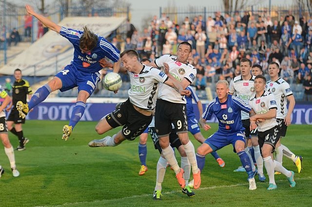 Niebiescy wyszarpali wygraną. Gol na 2:1 w 89. minucie