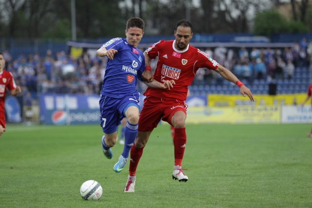 Gol sezonu Starzyńskiego nic nie dał. Ruch - Piast 1:2