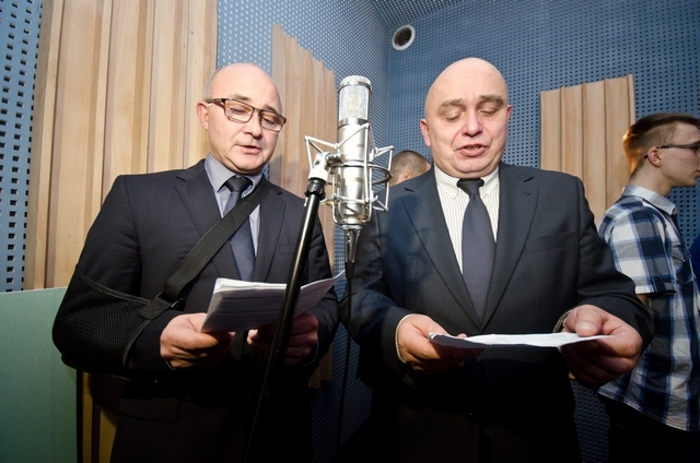 Prezydent nagrywał kolędę. Razem z nim pół setki ludzi.