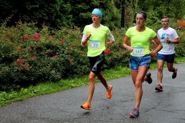 Parkowy Półmaraton: triumf chodziarki i sióstr Hojnisz