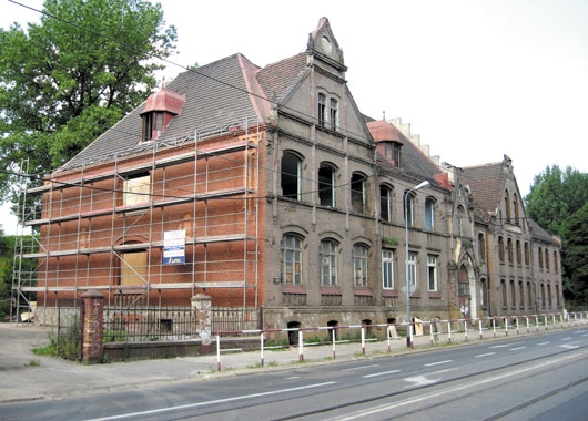 Dawna szkoła będzie biurowcem