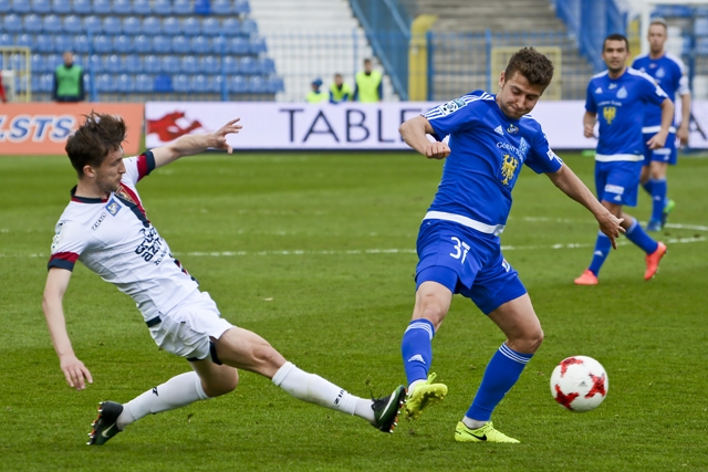 Wskoczył z trybun i strzelił gola. Ale Ruch znów przegrał