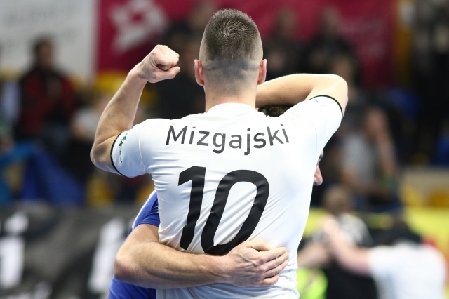 Clearex zmierza po medal. Pięć meczów o wszystko
