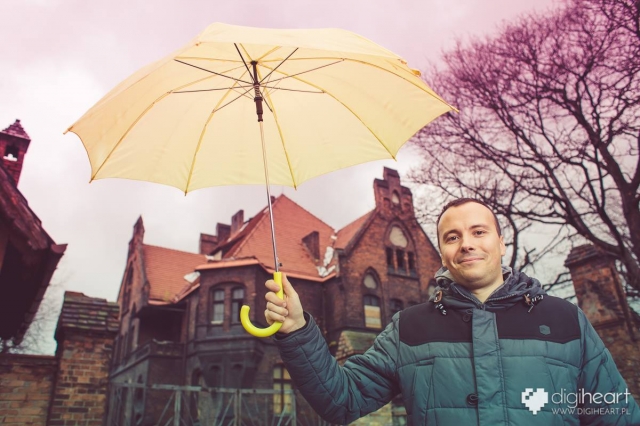 Rozłożyli parasol nad rzeźnią