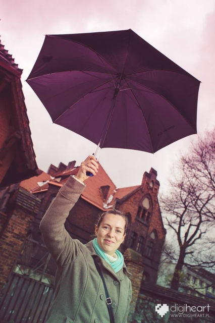 Rozłożyli parasol nad rzeźnią