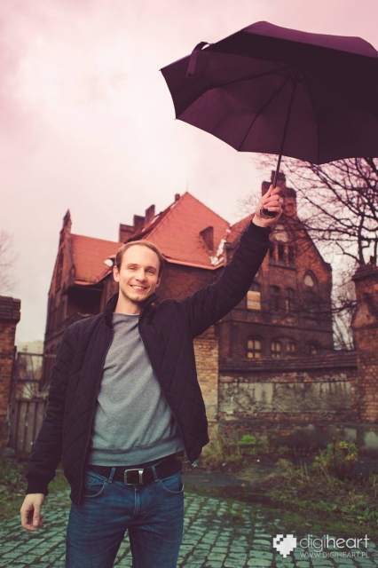 Rozłożyli parasol nad rzeźnią