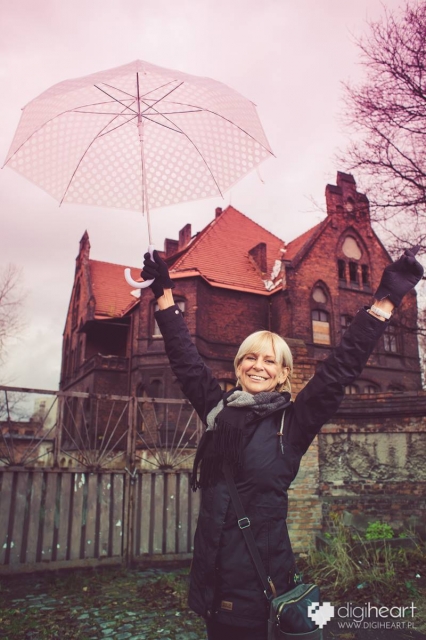 Rozłożyli parasol nad rzeźnią